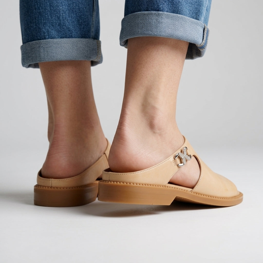 Daphne Cutout Mules